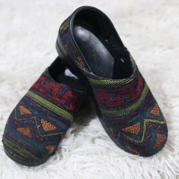 open back clogs for nurses